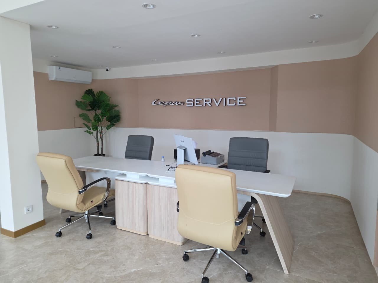 WhatsApp Image 2026-01-12 at 17.00.00